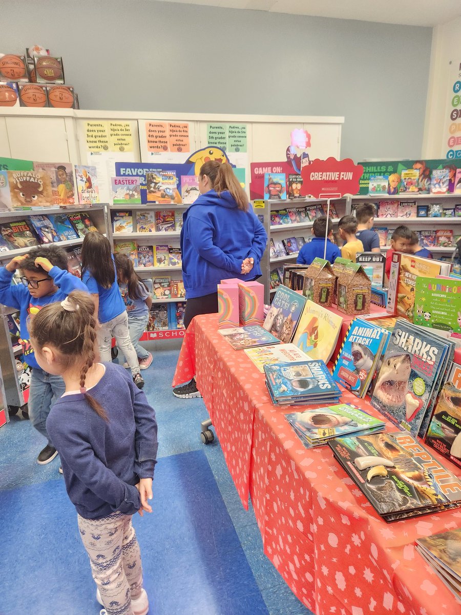 Thank you to everyone who visited our book fair this week. The students had a great time finding their favorite books. Thank you for supporting literacy at home!❤️ #readingisimportant #weareSylvanPark📚 @MsDamonte @LASchoolsNorth @LASchools @LAUSDSup @LAUSDfamilies @LAUSD_Achieve