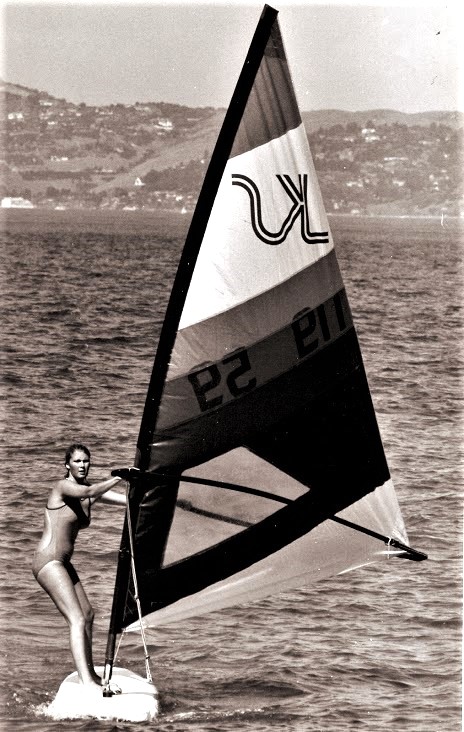 #Tonstrubluphotography #LexingtonKentucky

'Tony's 'Wind Surfing On San Francisco Bay.' #Marina 

Photos-Photo Movies By: Tony Rose.