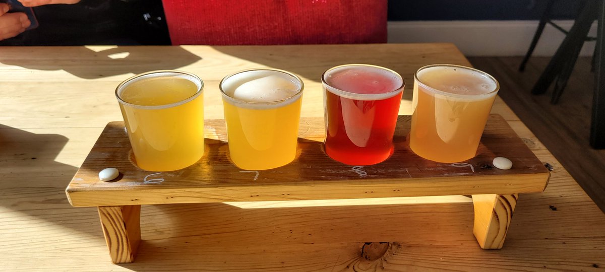 Unsurprisingly, all my grass options were called off today, so we've jumped on a train to Chichester. Off to the big PO derby between <a href="/MONEYFIELDSFC/">Moneyfields FC</a>
&amp; <a href="/BMRFC/">Baffins Milton Rovers FC</a> later

So only 1 place for pre match beers. The wonderful <a href="/littlemonbrew/">Little Monster Brewery</a> taphouse ⚽️🍺