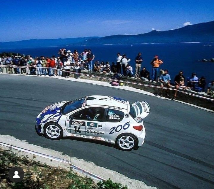 ChicaneView's tweet image. One of the things I love about rally is that you see everyday cars turned into racing beasts.

#peugeot #206 #rally #cars #wrc #racing