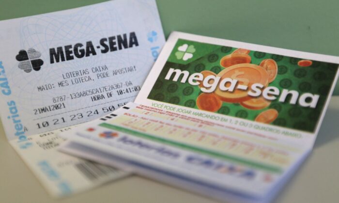 parlamentopb's tweet photo. Mega-Sena pode pagar R$ 185 milhões neste sábado - https://t.co/GBZF5LSL2f https://t.co/Ijk2cqaTki
