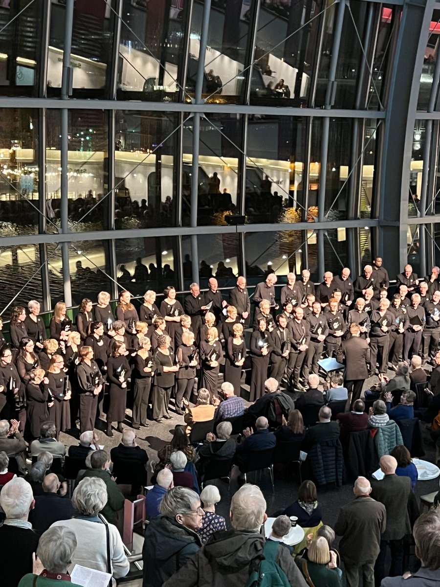 3 more motets before Bruckner 8 with ⁦<a href="/the_halle/">The Hallé</a>⁩ …. #northernbruckner going well. Such a great thing to do ⁦<a href="/glasshouseicm/">The Glasshouse International Centre for Music</a>⁩