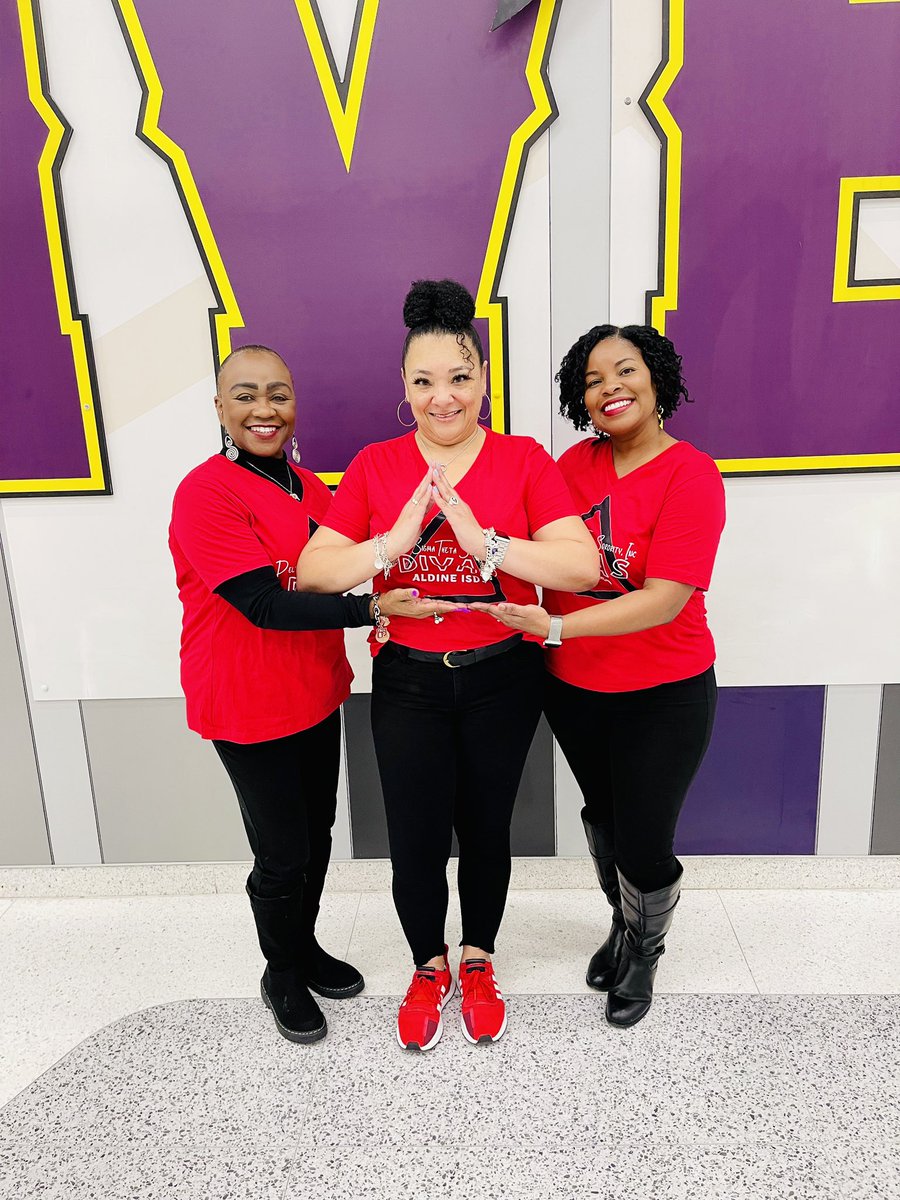 The Deltas are supporting and leading at Garcia MS!🔺🐘 #divine9