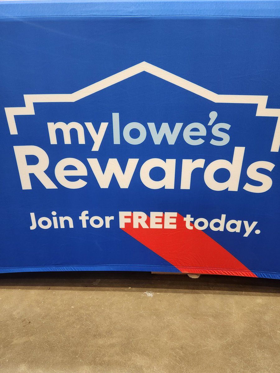 Sales Specialist Emilie helping people learn about our new My Lowe's Rewards program! Stop in at your Marietta Lowe's to learn more!!
 #mylowesrewards #intowin #mariettalowes