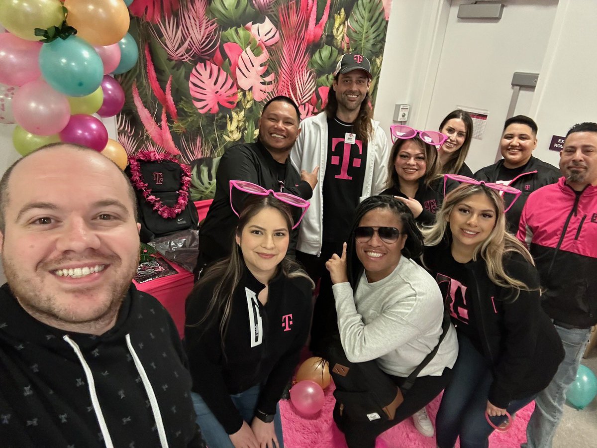 Kevin Murray (@kevinmurray3) on Twitter photo Could not be more proud of Adam for crossing the finish line and achieving the ultimate goal…Annual Winner’s Circle!! <a href="/JonFreier/">Jon Freier</a> <a href="/ChartierDoug/">Doug Chartier</a> <a href="/rwashley1/">Rob Ashley</a> <a href="/InMeeksOpinion/">Micaela Fryar</a> Could not be more proud of Adam for crossing the finish line and achieving the ultimate goal…Annual Winner’s Circle!! <a href="/JonFreier/">Jon Freier</a> <a href="/ChartierDoug/">Doug Chartier</a> <a href="/rwashley1/">Rob Ashley</a> <a href="/InMeeksOpinion/">Micaela Fryar</a>