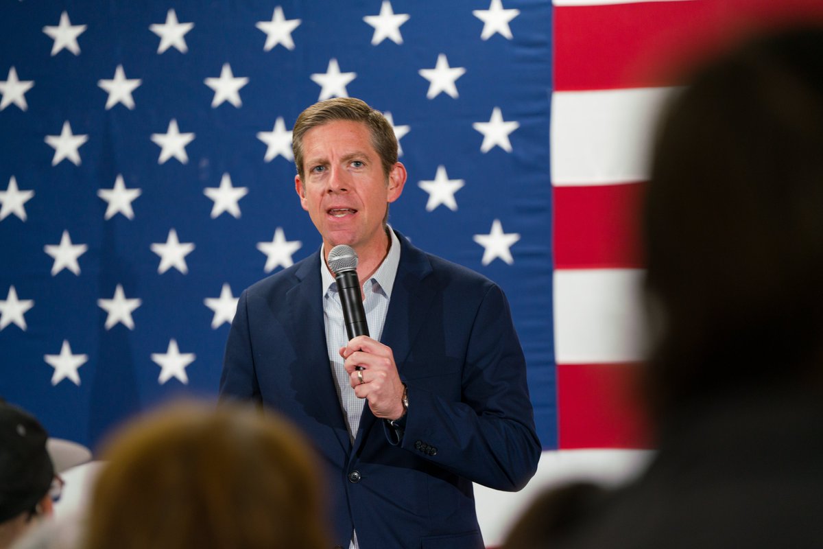 Wow — Orange County showed up by the hundreds for the first stop of our California For All Tour.

They’re ready for a Senator who will take on the hard fights and get things done. 

Next up ➡️ Palm Springs.