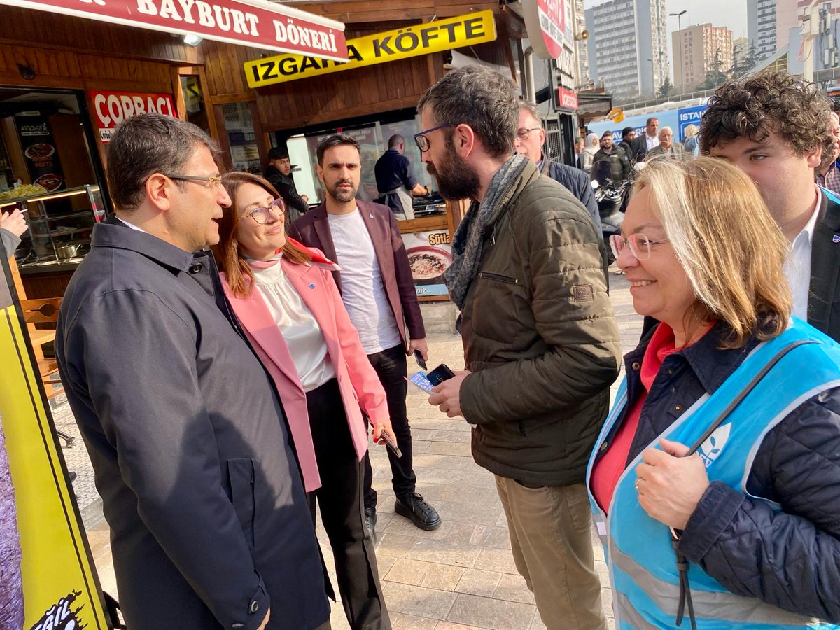 istanbuldadeva's tweet image. İstanbul Büyükşehir Belediye Başkan Adayımız Sayın Av. İdris Şahin,  İl Başkanımız Sayın Ali Hakan Ağaoğlu ve Bahçelievler Belediye Başkan Adayımız Sayın Nalan Ilgın ile birlikte Bahçelievler sokaklarındaydık. 

Bahçelievler&apos;de  Deva Damlaları sel olmaya hazır 💧🌱