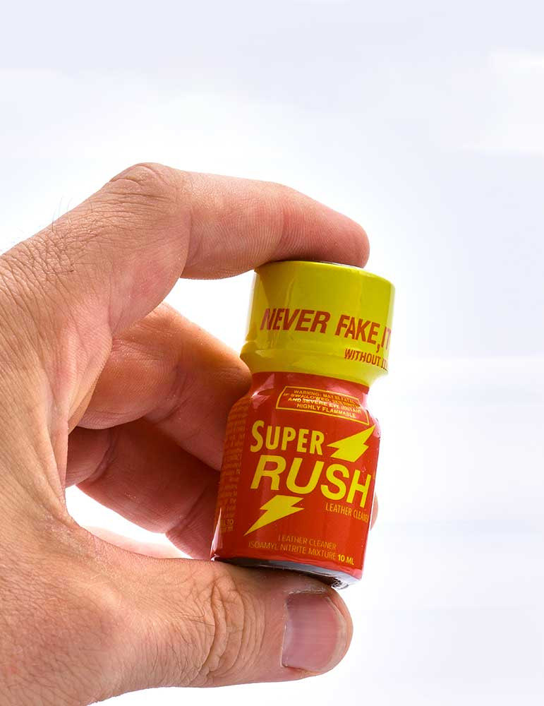 Poppers disponibles a 17mil pequeños y grandes en 27mil, con envío gratis. *aplican restricciones