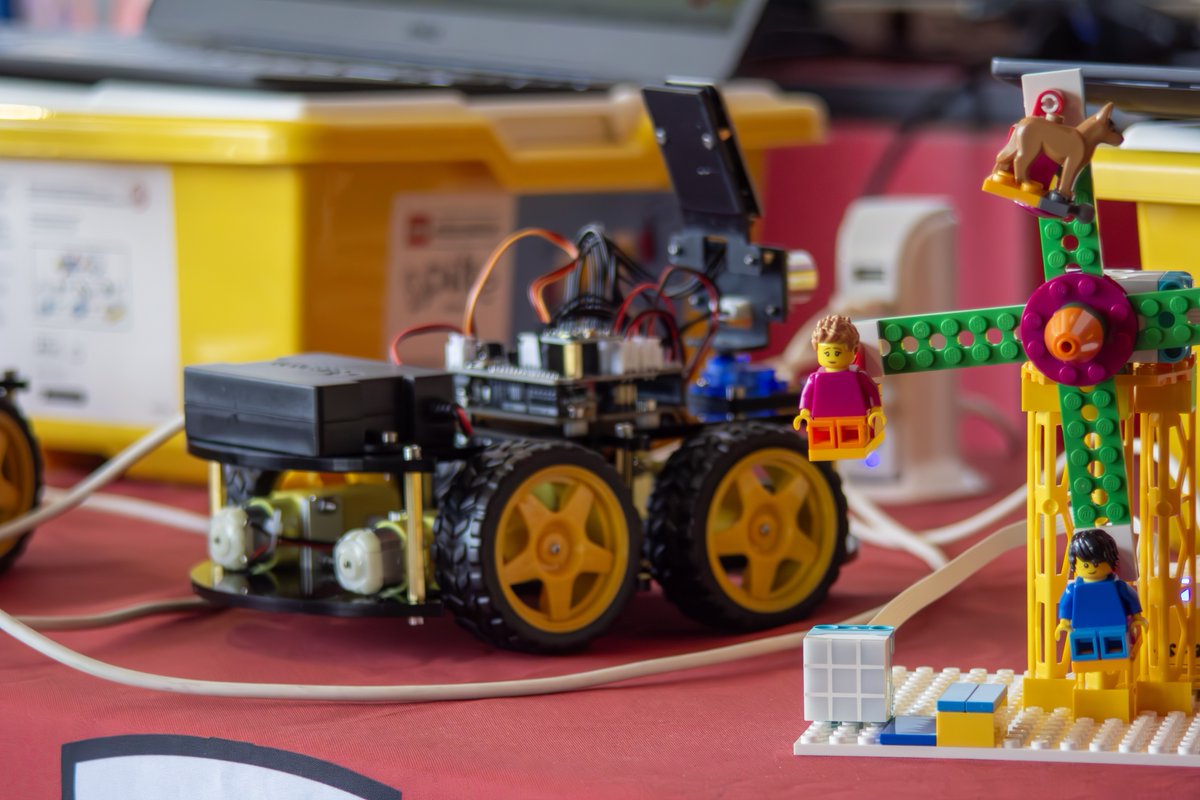 TTUEngineering's tweet image. There&apos;s still time to come over to the Science Spectrum to see what our student organizations are showcasing! The event lasts until 3pm so make sure to stop by for some family fun!

#ttuwcoe #ttu #ttuengineering #fromhereitspossible