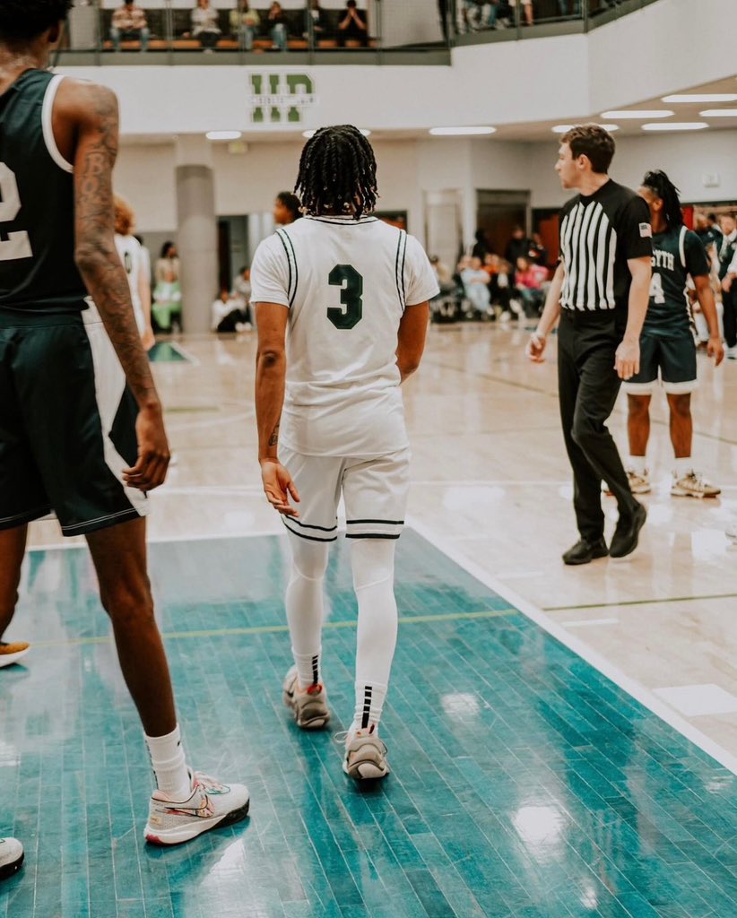 Enjoy the moment son <a href="/isaiah3s/">Zayyy</a>, you’ve earned your spot today! 🏀🔥