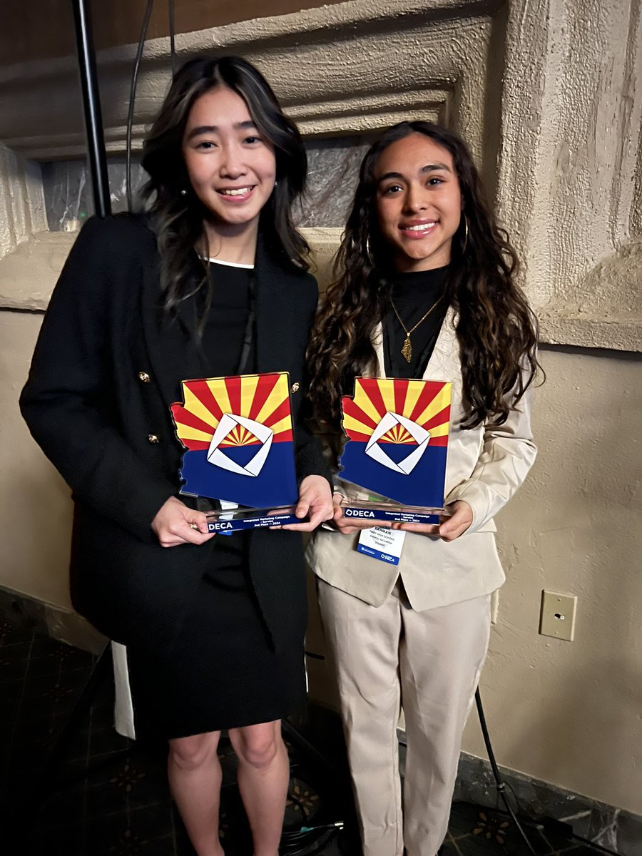 PerryBadminton's tweet photo. Badminton’s Tina Nguyen wins DECA Glass and earns a trip to the International DECA Competition in Anaheim! Way to go Tina! #DECASTATE https://t.co/LTs0NhEJpA