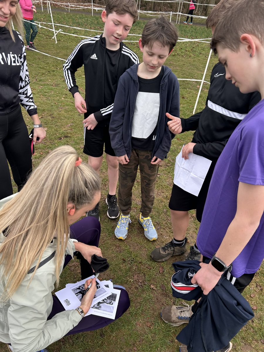 Today I took some of my class to Camperdown parkrun. They were lucky enough to have @EilishMccolgan run beside them and chat. How inspiring 👏🏼 Thank you boys for representing the school @northmuirschool  #Wearethehealthiestschool #movement #makingconnections