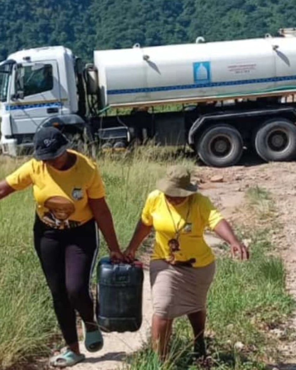 Thomas_M_Thomas's tweet photo. @dr_zsaul1 Dumelang bagolo. We all know that we normalised the supply of unsafe, dirty n undrinkable water from Sol Plaatjie Municipality https://t.co/antyfAJ6PT