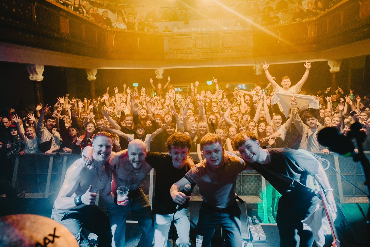 SlixUk's tweet photo. ❤️‍🔥ST LUKE’S❤️‍🔥

THAT was fucking amazing. 

That gig last night meant more to us than you’ll ever know, and we cannot thank you all enough for the amazing and continued support! 🙏

Big ups to @thezebecks &amp; @thenotionsuk , who both smashed it!👊

📸 @jenmcanallymedia https://t.co/F84x6ykeMC