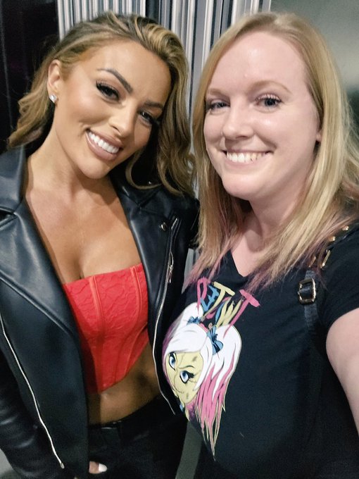 Met the absolutely gorgeous @mandysacs ❤️❤️❤️ https://t.co/P0LhwyQEhR<a class="tags" target="_blank" title="On Twitter" href="/?out=eyJ0eXAiOiJKV1QiLCJhbGciOiJIUzUxMiJ9.eyJpYXQiOjE3MjI2MDU0MDgsImlzcyI6InR3cG9ybnN0YXJzLmNvbSIsIm5iZiI6MTcyMjYwNTQwOCwiZXhwIjoxNzU0MTQxNDA4LCJyZWRpcmVjdF91cmwiOiJodHRwczovL3R3aXR0ZXIuY29tL21hbmR5c2FjcyJ9.a2Zu9qCAh12YWMSuNY1KFofP8koM4-E-pfBZWfft6mCOBA4MnVaZXro56NQJoPRAI_qQC9esLsRG-ea4mi88qQ">@mandysacs</a>
