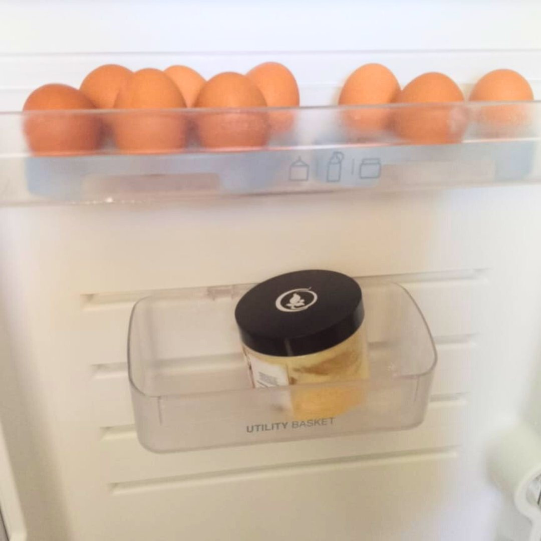 Beat the heat, keep your body butter cool! ☀️ Rising temps, means it melts faster than you'd like. Tip: Store your whipped body butter in the fridge to maintain its fluffy texture.
🌐 Ready to upgrade ? see here for natural skincare goodness! rb.gy/5b6g0h