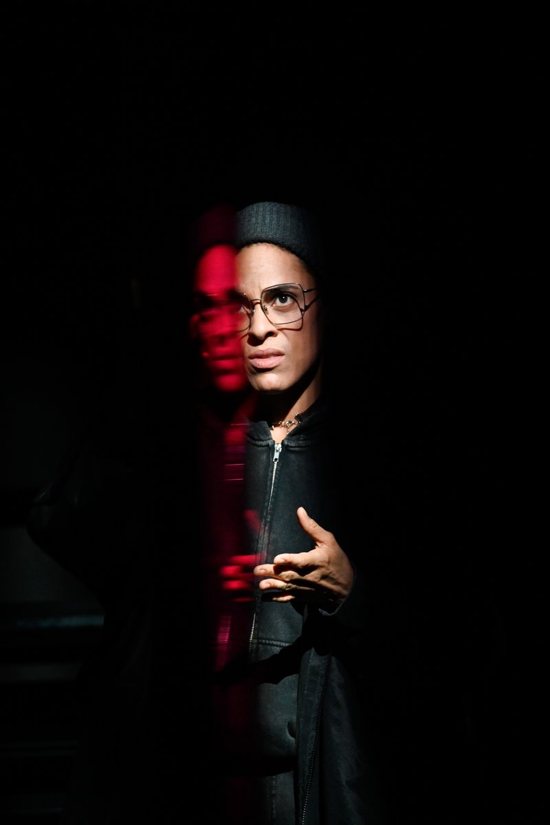 Heute ist Full House bei der Derniere von BETA.
Danke an das wunderbare Ensemble auf und hinter der Bühne, an Dariya Maminova für diese großartige Komposition und an Elda Laro für die phantastische musikalische Leitung!
Enjoy! ❤🥂
<a href="/investigativeth/">InvestigativeTheater</a>, <a href="/deutsche_oper/">Deutsche Oper Berlin</a>, <a href="/schub_/">Markus Schubert</a>