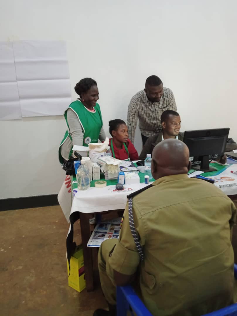 The Community Health Volunteers that were carefully selected by the City Medical Office were mentored on data management and also given hands-on skills on how to operate the available machines at the #NCDs walk-in screening center in @jinjacity Central Market. #AMICAALLUGUPDATES