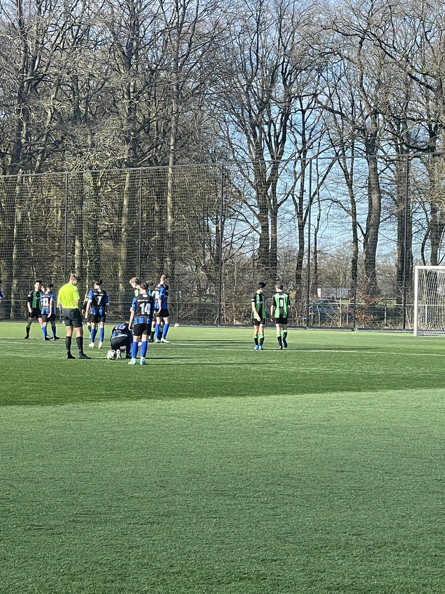 Weer terug van een wedstrijd als SB-er. SNO Nijverdal lid Sam van Veen mocht de wedstrijd <a href="/fcdalfsen/">FC Dalfsen</a> JO17-1 - <a href="/acvassen/">ACV Assen</a> JO17-1 in goede banen leiden. #nextgen #jeugdheeftdetoekomst