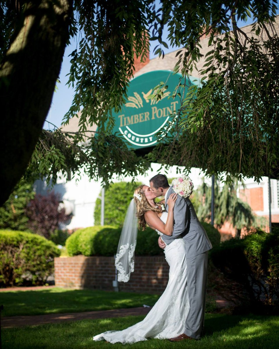 TimberPointCC's tweet image. Knot kidding around – we've officially tied it! 💍💑
-
#LessingsWeddings #TimberPoint @Lessingsweddings
📸 : @capturethemomentstudios