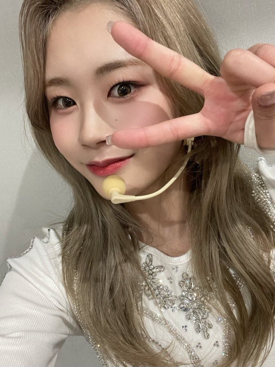 lsf_ggk's tweet photo. ME:I 心菜ちゃん！！
初めて生でミーアイのパフォーマンス見れて嬉しかった✨
2回も気づいてくれて手も振ってくれてもう本当に嬉しかったです😭
また絶対にみにいきたい！！！
@official__ME_I_ 

#TGC最優秀賞 #マイナビTGC 
#佐々木心菜 #KOKONA #코코나 https://t.co/dNqo8ljG3S