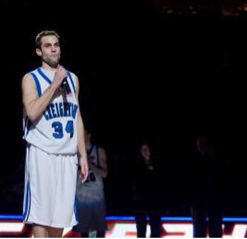 NickBahe's tweet image. To all the Seniors celebrating Senior Day, I just have 1 message for all of you…your shorts fit you better than mine did. Enjoy your day! 🏀👍🏼