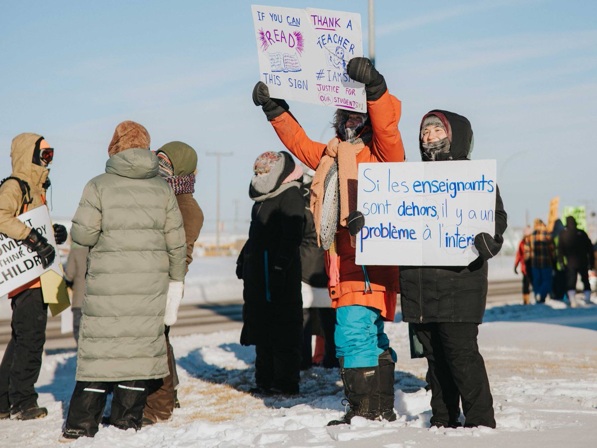 SaskTeachersFed's tweet image. 📢 NEWS RELEASE: Today, teachers are giving notice of a one-day withdrawal of noon-hour supervision that will take place on Tuesday, March 5 at locations throughout the province. 

Read more: stf.sk.ca/about-stf/news…