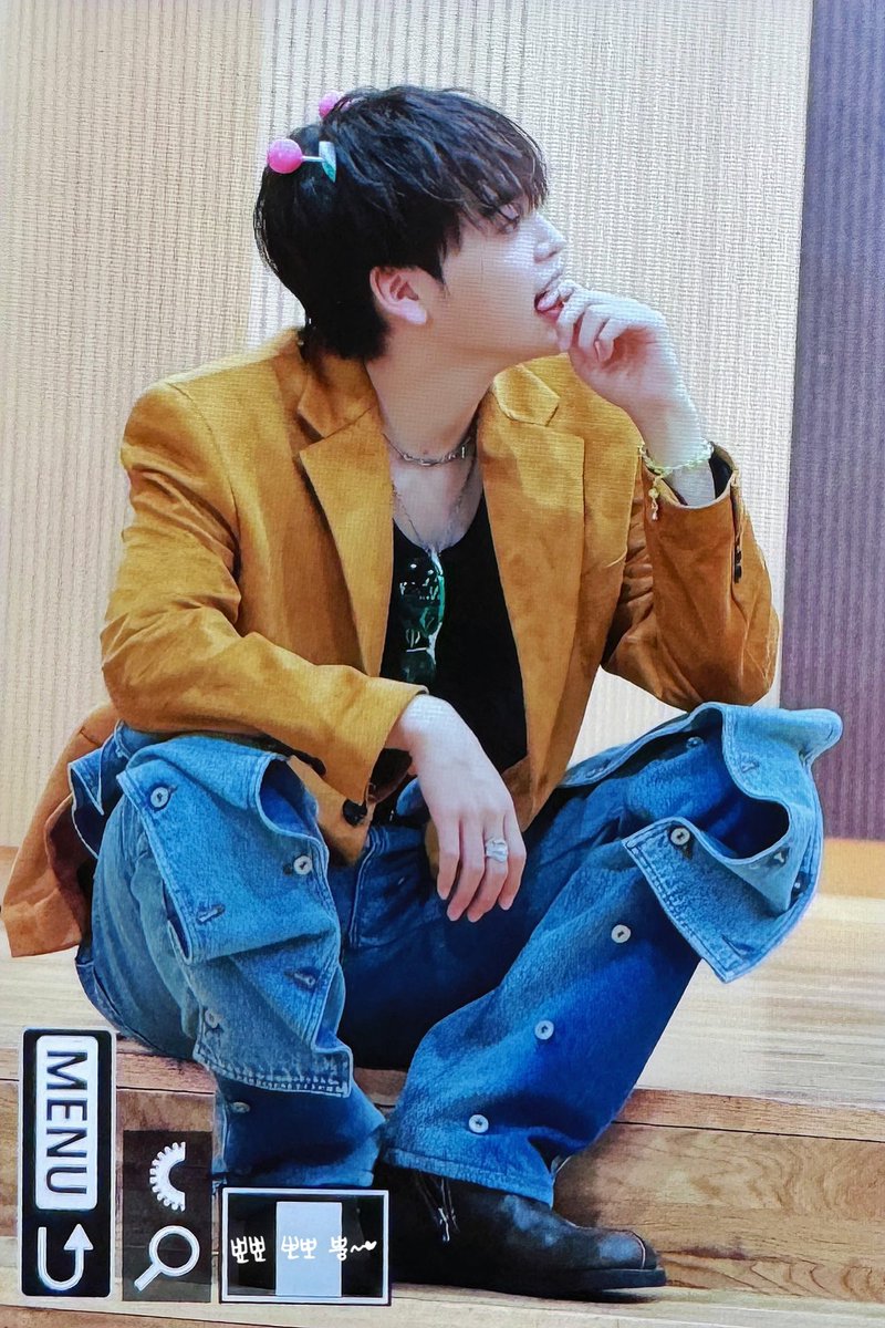 240302  강아띠도 운전해..?
#HYEONGJUN #CRAVITY #크래비티 #형준