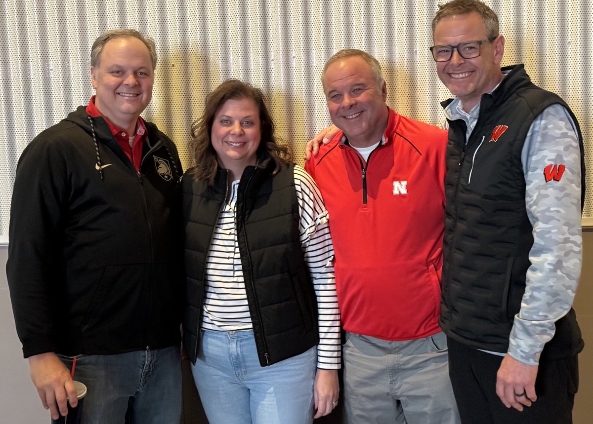 jhellman7's tweet image. My why, my motivation, my everything, and a kiss for my mom who watched for above the historic season that lead to this award. Perseverance and Hard Work Win!  #blessed