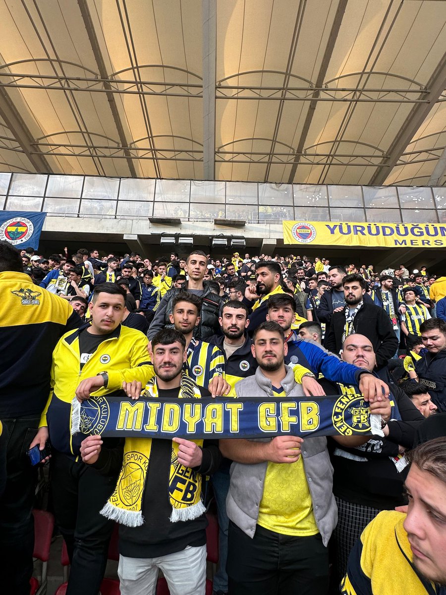 İNANDIK SİZE BU SENE!

Hatayspor Fenerbahçe’miz maçı öncesinde Mersin Stadyumunda Yerimizi Aldık.

#MidyatGFB
#GençFenerbahçeliler