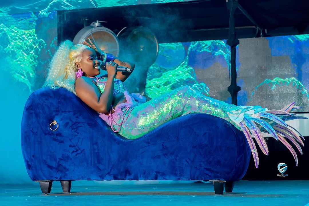 LydiahJazmine's tweet image. Ovcos I had to do that MERMAID 🧜‍♀️ set! 🤩
#firstbornconcert #lydiajazminelive 🥳
Outfit @tazibone_solomon 🙌🏾