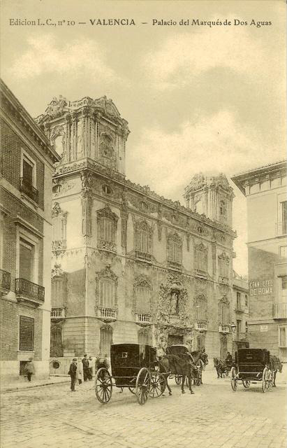 vicentbaydal's tweet image. Quan es tiraven mascletaes, fa més d'un segle enfront del Palau del Marqués de Dos Aigües, en la que llavors era la plaça de Vila-rasa, hui desapareguda i integrada en el carrer del Poeta Querol, fins fa no res la Milla d'Or de València... #valèncianosacabamai #valènciaenfalles