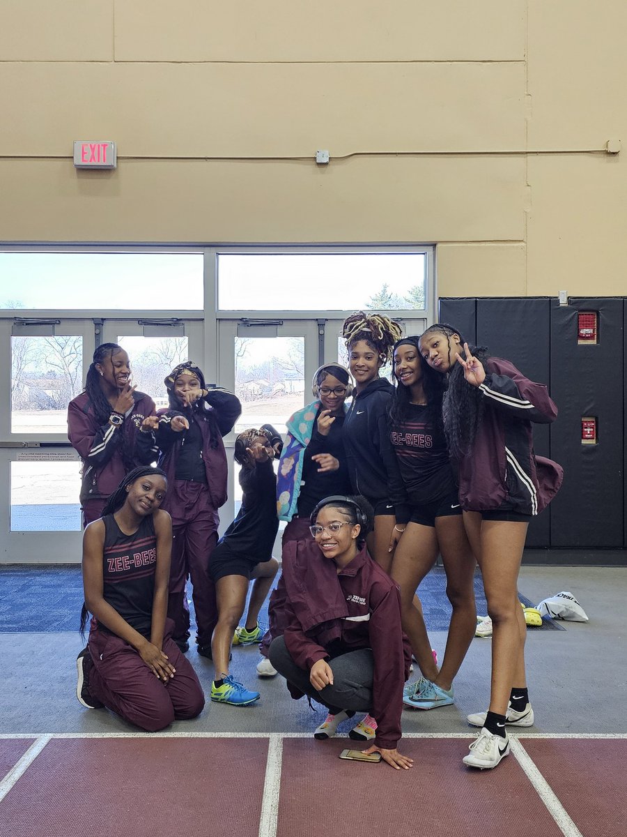Drew Cuttill (@dcuttill) on Twitter photo It's a tradition! <a href="/ZBGirlsBBALL/">Zion Benton Township High School Girls Basketball</a> <a href="/zbgirlsflag/">ZB Girls Flag Football</a> <a href="/BeeLinked/">ZBXC</a> <a href="/KennilynSprint/">Kennilyn Alexander</a> <a href="/auriielH/">Auriel Harvey</a> <a href="/4HunterVictoria/">Victoria Hunter</a> @Niyanna18119249 <a href="/1_ball_myra/">SaMyra Epps</a> It's a tradition! <a href="/ZBGirlsBBALL/">Zion Benton Township High School Girls Basketball</a> <a href="/zbgirlsflag/">ZB Girls Flag Football</a> <a href="/BeeLinked/">ZBXC</a> <a href="/KennilynSprint/">Kennilyn Alexander</a> <a href="/auriielH/">Auriel Harvey</a> <a href="/4HunterVictoria/">Victoria Hunter</a> @Niyanna18119249 <a href="/1_ball_myra/">SaMyra Epps</a>