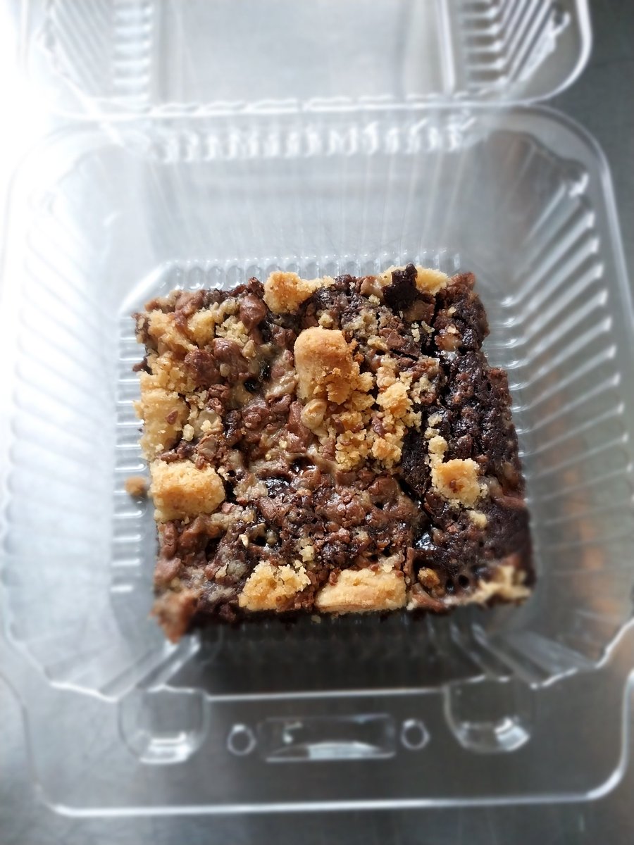 Vegan 🌿 Vegan Twixxed Brownie 😋
#wagewarwithafork