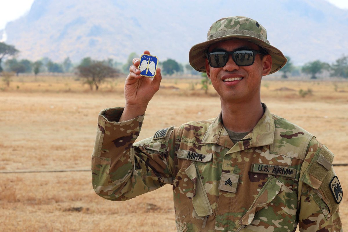 16th CAB Commander, Col. Derek A. Smith, visited 2-158th Assault Helicopter Battalion’s Forward arming and refueling point (FARP) during #ExerciseCobraGold2024.
#CG24 #FreeandOpenIndoPacific #SeizeTheHighGround