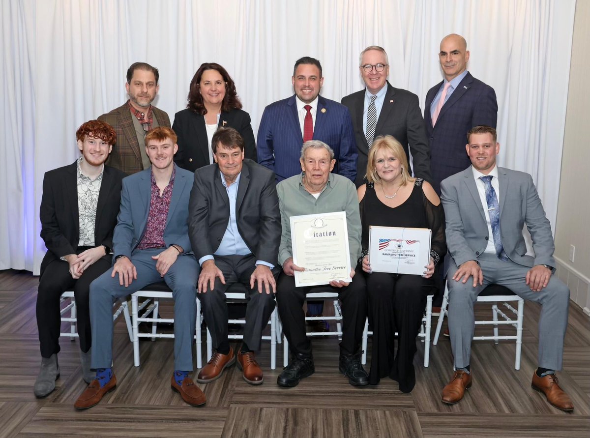 #LocalBiz is the lifeblood of #NY04 communities.

Our #BusinessOfTheYear has called #OceansideNY home for ⬆️ 60yrs. Family owned/operated, Ramalho Tree Service takes pride in good service at a quality price.

Bri O'Hagan has a huge❤️& lays her head at night, leaving the world…