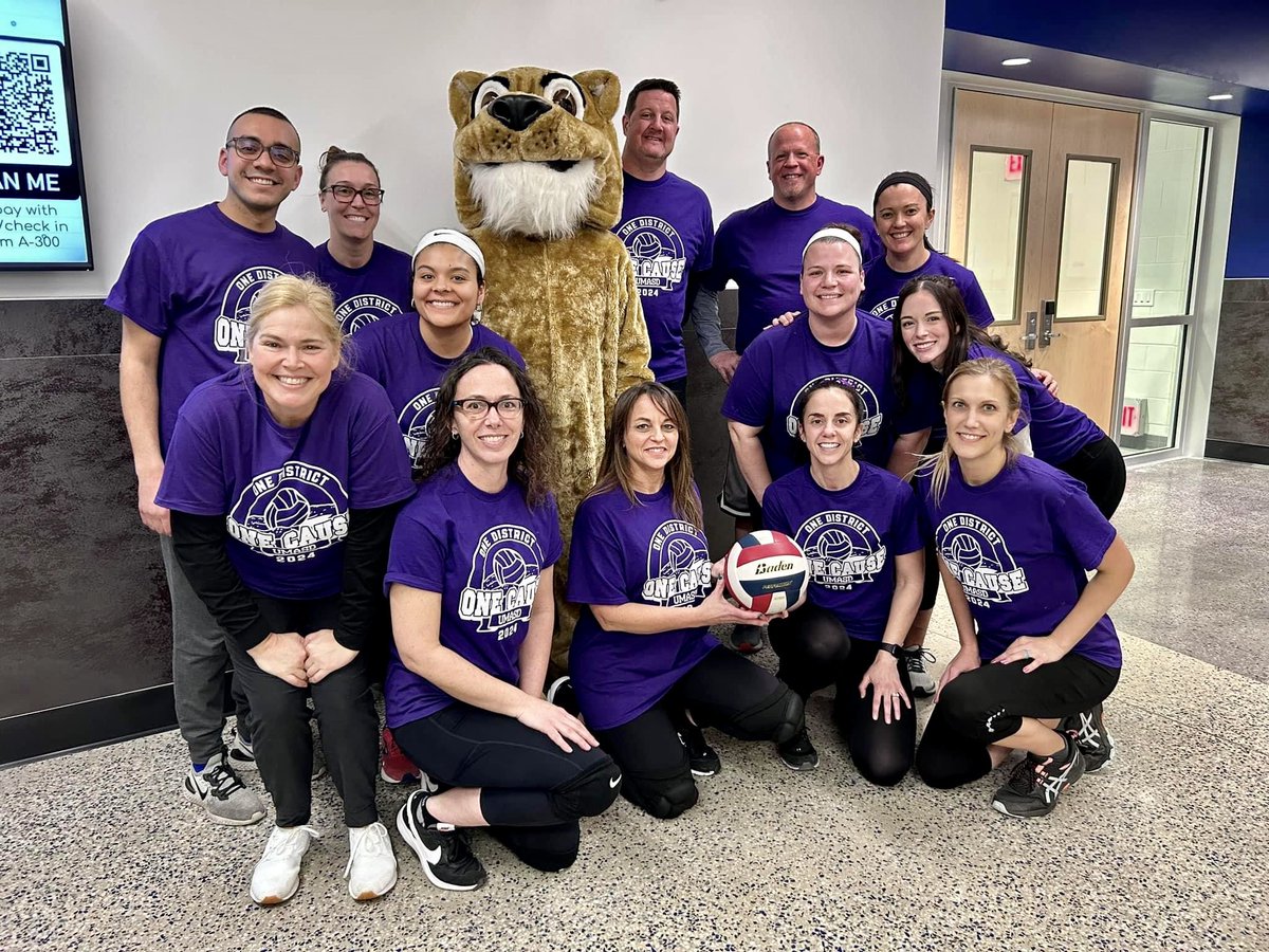 Thank you to all the families and students that came to support our Caley team last night.  Caley received a certificate (trophy still to come) for having the most attendees💙💛 Go, Cougars!🐾