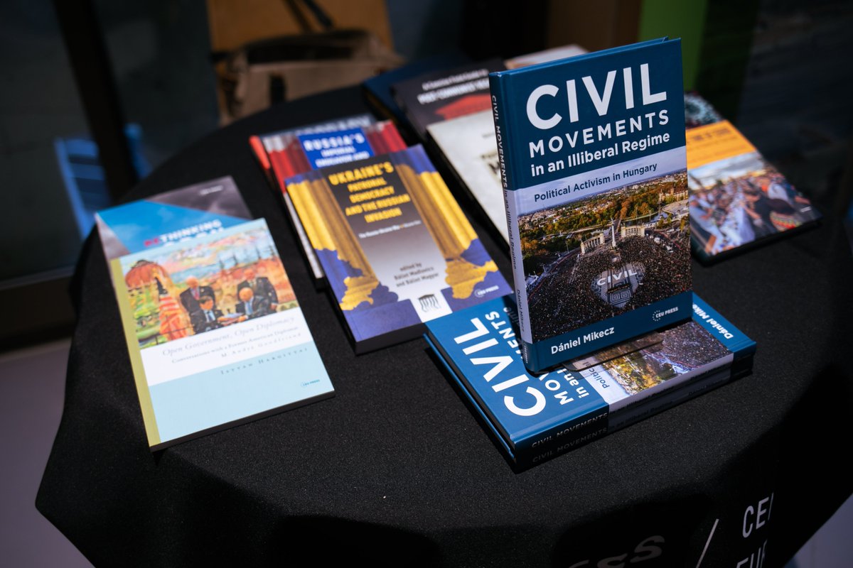 CEUPress's tweet photo. Dániel Mikecz addresses the tensions between oppositional #civilsociety and party-political actors in his book "Civil Movements in an Illiberal Regime". His book is out now from @ceupress!
📙 https://t.co/YQqnSeKVQt
#CivilMovement #activist #democracy #hungary https://t.co/kvwgs0v4y9