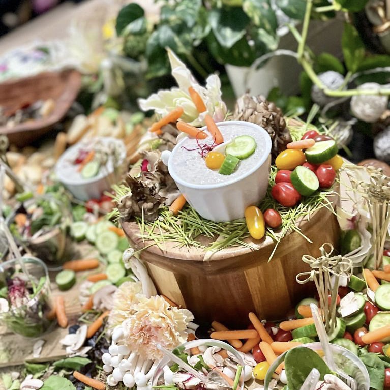 takeachef's tweet image. 👩‍🍳✨ Discover Chef Elena! 🌮🍽️ Our private chef Chef, Culinary Event Producer, and Food Stylist with a lifelong love for cooking! 

🔥 Try exceptional dining experiences with Chef like Elena at Take a Chef! 

#PrivateChef #CulinaryExperience #Takeachef