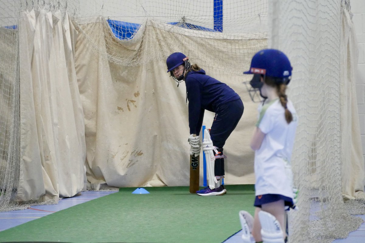 💪 The girls putting in the work!

🏏 Great effort by our aspiring cricketers who enjoyed a productive nets session before School this morning

🤩 The countdown is on to what promises to be a fantastic Cricket season at Barney!