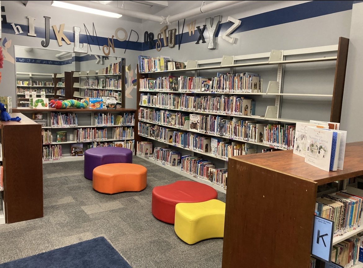 What a joy to be with everyone at Greenwood Christian Academy for the dedication of their beautiful new library and sign a few copies of my books, “When It’s Your Turn To Serve” and “Marlon Bundo’s A Day In the Life of the Vice President.” Thank You @cougars_gcak12!