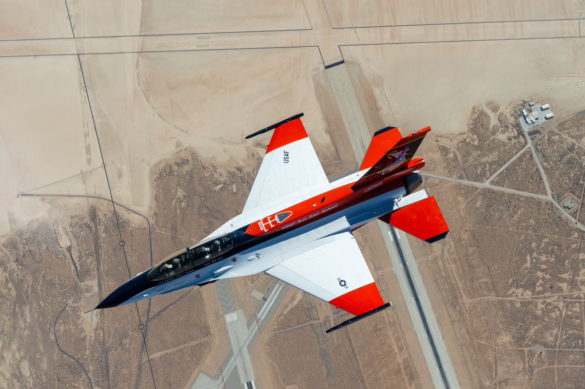 EdwardsAFB's tweet photo. NEWS: X-62 VISTA Team Finalist For 2023 #CollierTrophy 🏆 

The X-62A Air Combat Evolution (ACE) Team, a @DARPA-led collaboration with the #USAF Test Pilot School, @AFResearchLab and academic / industry partners, has been named one of four finalists. @usairforce @HQ_AFMC #AFMC https://t.co/8VeXK9D3sf