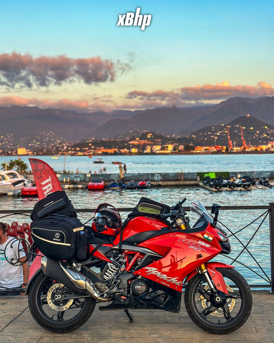 xBhp's tweet image. Exploring the city landscapes from Akhaltsikhe to Batumi in Georgia on Made in India @TVSApacheSeries #RR310 .
Luggage solution : RYNOX Gears
Read the full article in #xBhpPrintMagazine which you can buy from xBhp.com/Shop
#xBhp #xBhpRoadtrips #Georgia  #motoGrapher