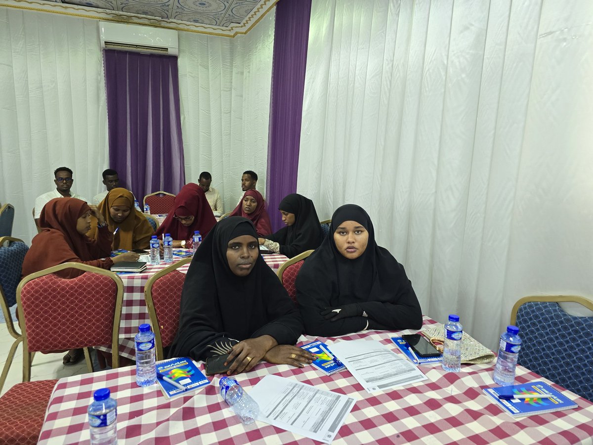 Today in Baidoa, I was joined by the Mayor of Baidoa @Abdullahiwatiin to deliver opening remarks at Enumerator Training Workshop for Household-based Survey, an initiative of @wfp in partnership with #SWS & @NBS_Somalia To improve beneficiary targeting, @WFPSomalia is #piloting