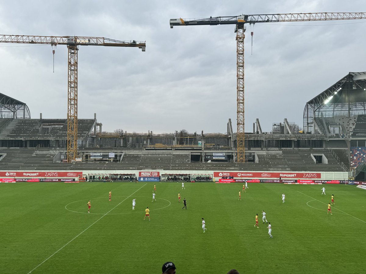 Dziękuję @GornikZabrzeSSA i @RuchChorzow1920 za przyjęcie mnie na meczach. Pozdrawiam i życzę sukcesów.👍🏻