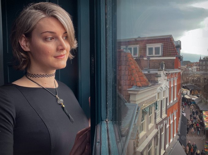 Leiden is one of my new fav locations ever... Also... when did Gremlin Travel Ashley become Sexy Travel