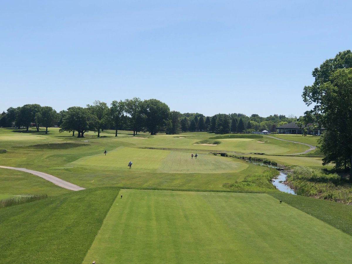 BradleySKlein's tweet photo. The case for restoration: Wampanoag CC, West Hartford, CT, 18th hole, 1995/2023. Which one would you rather play? Proud to have made the case back then (as a member) and to have helped Tyler Rae as a consultant implement it last year. https://t.co/j6ANDcpmq0