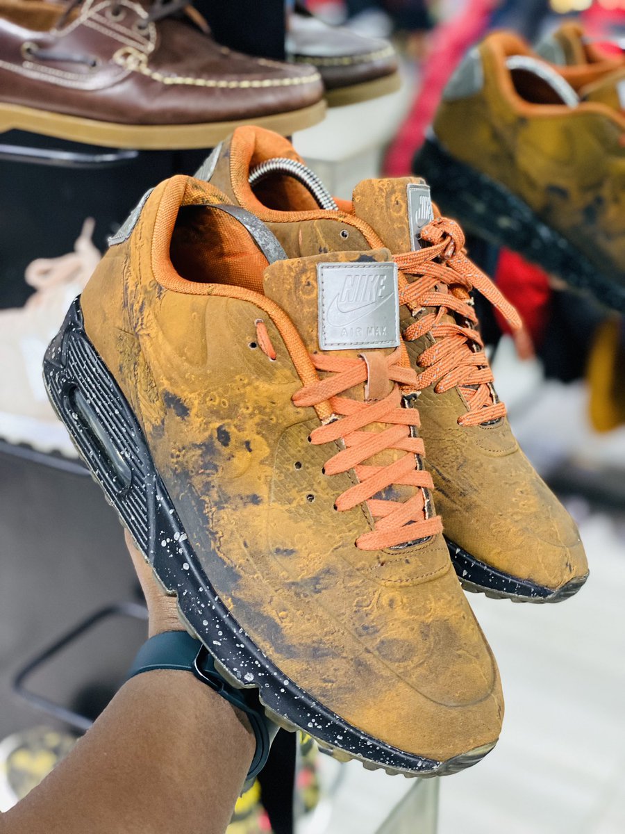 New Balance 570 or Nike Airmax 90 Mars Landing?

🛍️ @henrykimani600 @keymoolahKeem