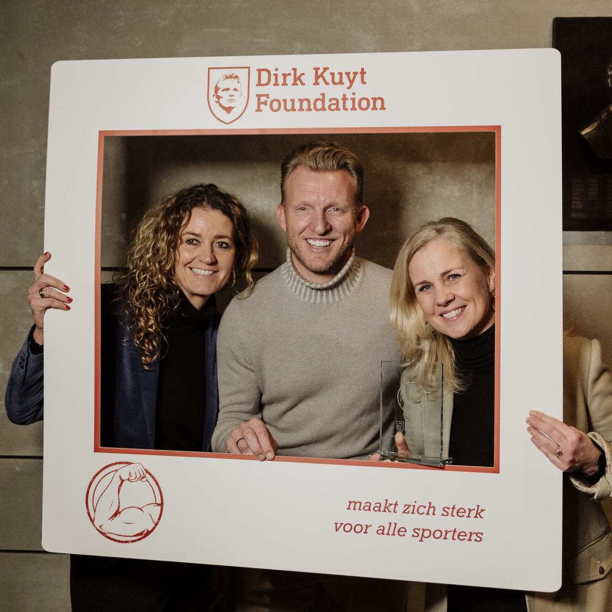 Stichting IT4Kids (@it4kids) on Twitter photo Ook in 2024 blijft IT4Kids zich inzetten voor het Frame Running project van de <a href="/DKuytFoundation/">Dirk Kuyt Foundation</a>. Als partners streven we ernaar om kinderen met een fysieke uitdaging de kans te bieden om te sporten. Ook in 2024 blijft IT4Kids zich inzetten voor het Frame Running project van de <a href="/DKuytFoundation/">Dirk Kuyt Foundation</a>. Als partners streven we ernaar om kinderen met een fysieke uitdaging de kans te bieden om te sporten.