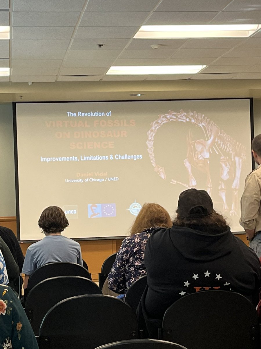 JazzyjoeT's tweet photo. First talk about 3D dinosaur models and how to use them (also a bit about dinosaur sex) #paleofest2024 https://t.co/FLHjIY1zHg